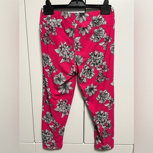 Eye Candy Pink Floral Leggings - Picture 3 of 6